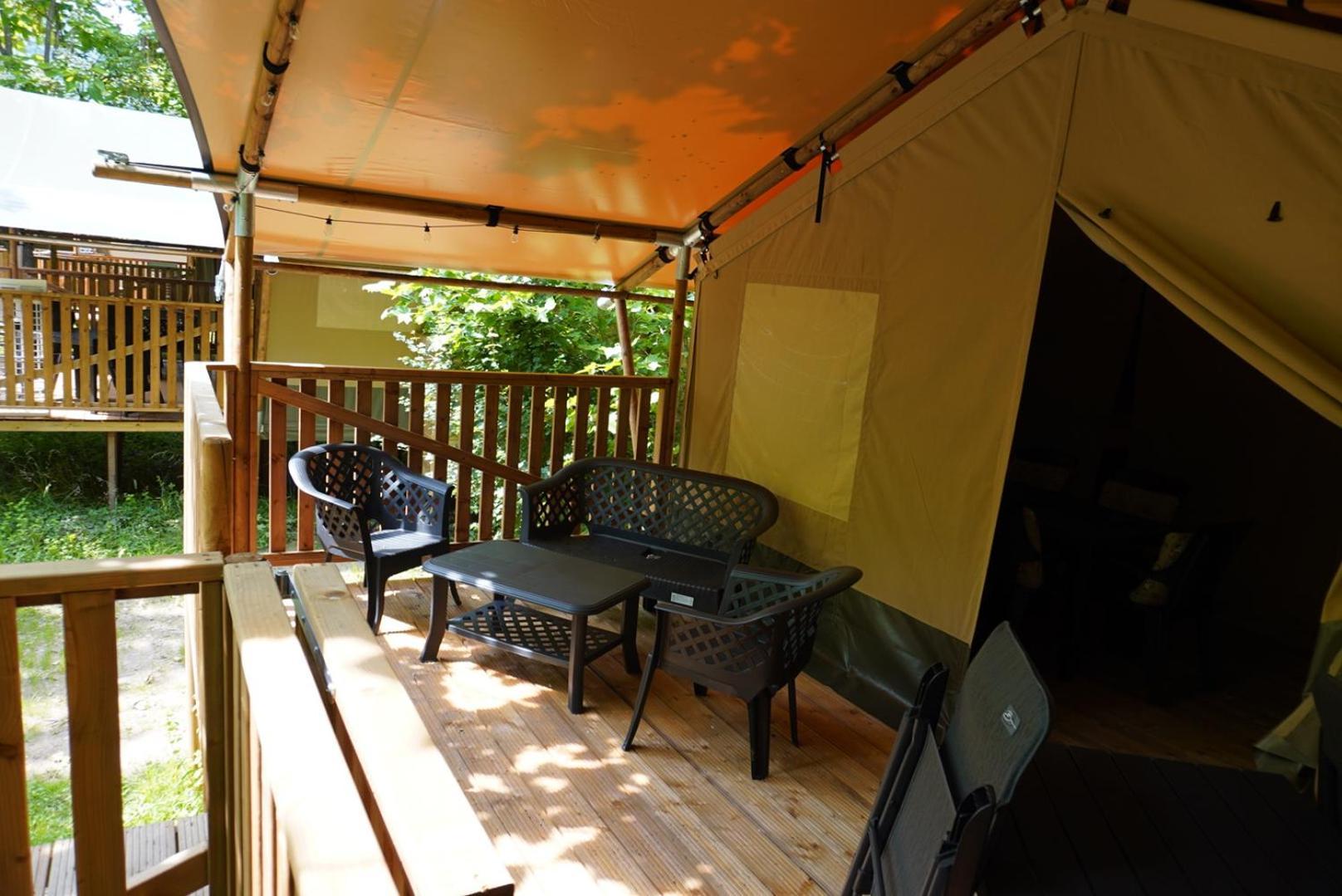 Camping Pittoresque Saint-Parthem Oda fotoğraf