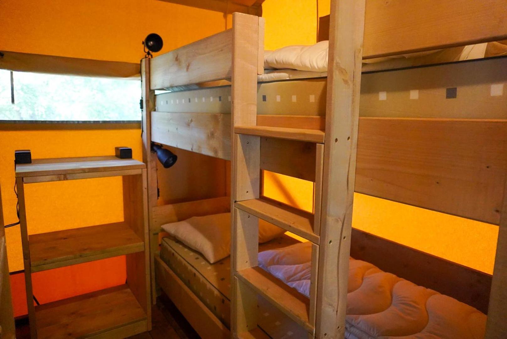 Camping Pittoresque Saint-Parthem Oda fotoğraf