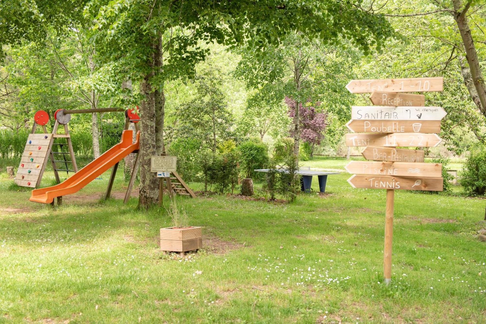 Camping Pittoresque Saint-Parthem Dış mekan fotoğraf