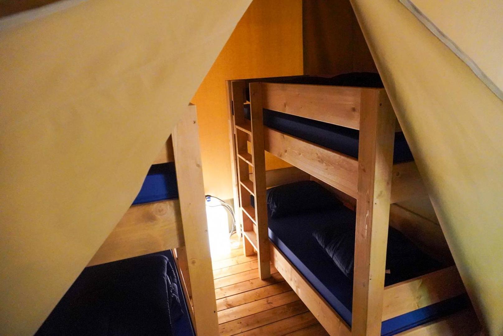 Camping Pittoresque Saint-Parthem Oda fotoğraf