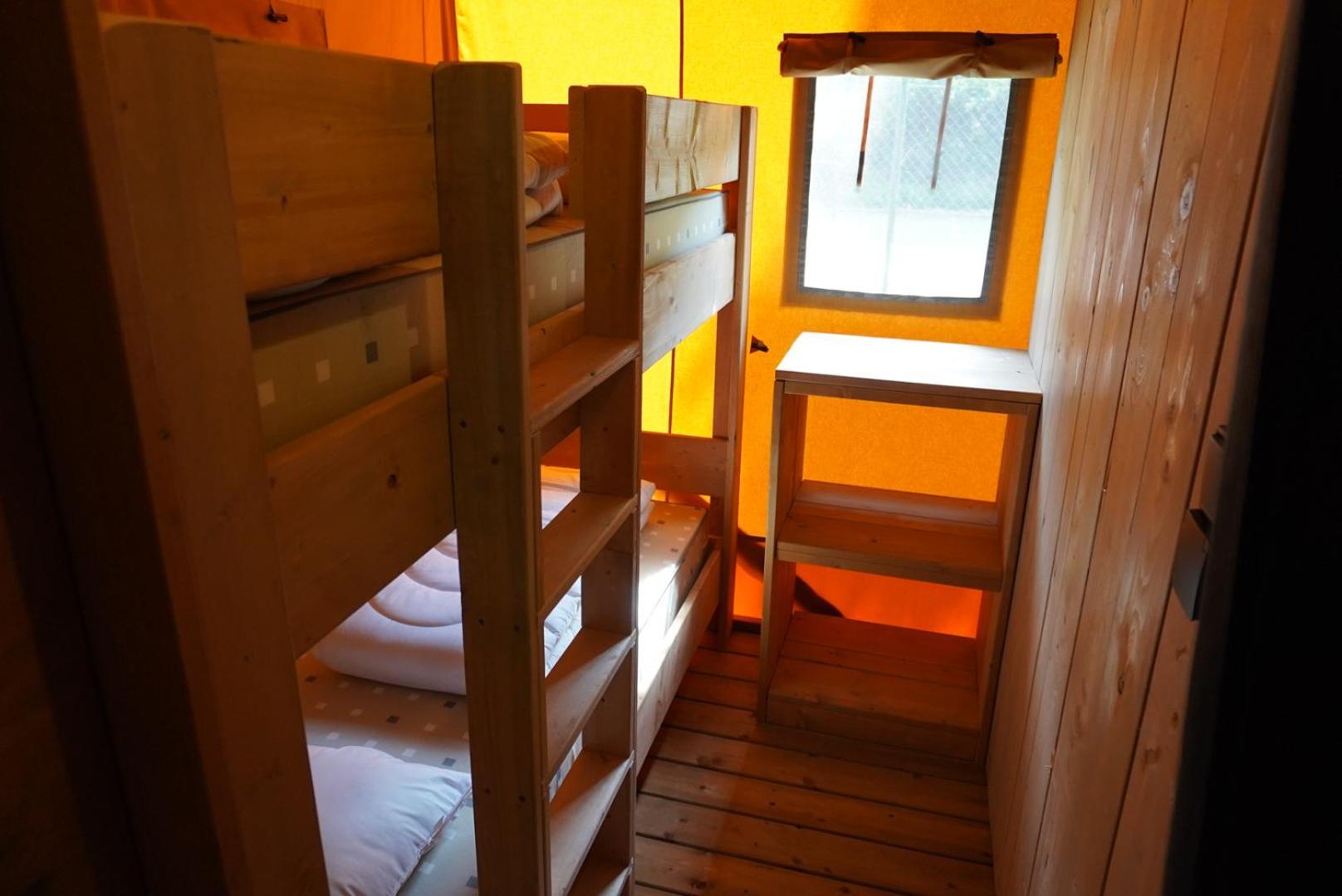 Camping Pittoresque Saint-Parthem Oda fotoğraf